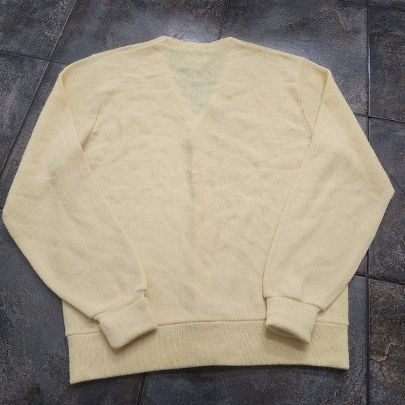 Vintage 80s Izod Lacoste Men's Medium Light Yellow Grandpa Cardigan Sweater - Picture 4 of 6
